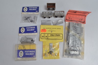 Lot 12 - Mikes Models Ffestiniog Railway Parkside 009 scale rolling stock (7)