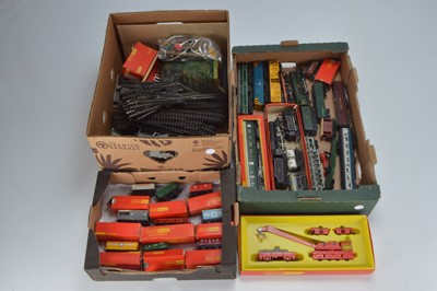 Lot 21 - Hornby Tri-ang Locomotives and Rolling Stock with track and buildings 00 gauge (qty in 2 boxes)