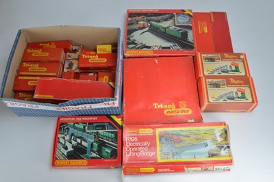 Lot 35 - Tri-ang and early Hornby 00 gauge Accessories and track all in original boxes (53)