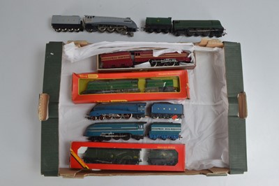 Lot 54 - Hornby Tri-ang Locomotives and tenders 00 gauge (7)
