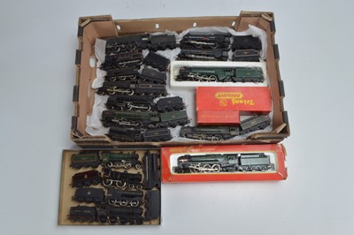 Lot 59 - Tri-ang  and later Steam Locomotives and tenders 00 gauge (17)