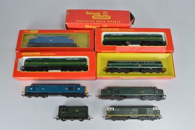 Lot 75 - Hornby Tri-ang Diesel Locomotives 00 gauge (8)
