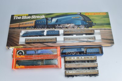 Lot 80 - Hornby A4 class Locomotives and LNER coaches including a Train Set 00 gauge (7)