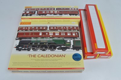 Lot 110 - Hornby Caledonian Train Pack with extra coaches  00 gauge (5)