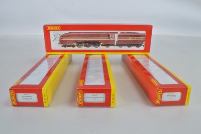 Lot 114 - Hornby Coronation class Locomotive and coaches 00 gauge  (4)