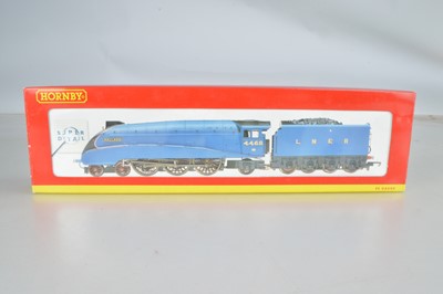 Lot 115 - Hornby LNER Mallard Locomotive and tender in original box 00 gauge  (1)