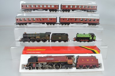 Lot 126 - Hornby 00 gauge Steam Locomotives and coaches (7)