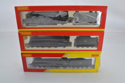 Lot 131 - Hornby (China) boxed 00 Gauge BR green Class A4 Steam Locomotives and Tenders (3)
