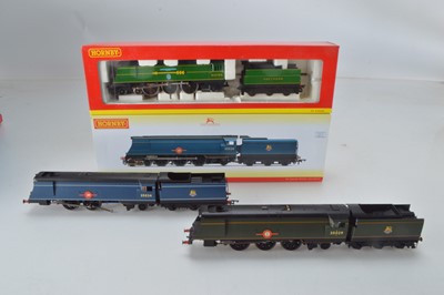 Lot 141 - Hornby (China) boxed 00 Gauge SR Battle of Britain Locomotive and tender and a pair of BR Merchant Navy Class Locomotive and Tenders for Spares (3)