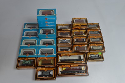 Lot 154 - Mainline Airfix freight wagons in original boxes BR liveries 00 gauge (33)