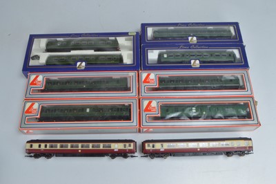 Lot 159 - Lima Diesel Multiple Units and coaches (9)