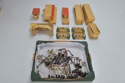 Lot 173 - Hornby-Dublo 00 Gauge 3-Rail unboxed Metal Stations and other Buildings and variety of Signals  and Water Cranes (qty)