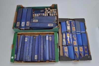Lot 174 - Hornby-Dublo 00 Gauge boxed 3-Rail Track and Points (very large qty)