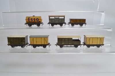 Lot 180 - Hornby-Dublo 00 Gauge 3-Rail SR and GWR Vans and wagons and ESSO buff Tank wagon (7)