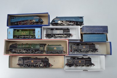 Lot 217 - Hornby-Dublo 00 Gauge 3-Rail mostly unboxed LNER and BR Tender and Tank Locomotives (9)