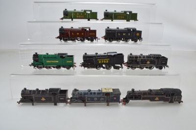Lot 218 - Hornby-Dublo 00 Gauge 3-Rail painted and unpainted 0-6-2T bodies some with loose chassis and one 2-6-4T body and ex Trackmaster body (10 bodies, 5 chassis)