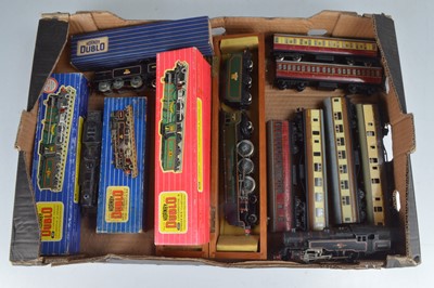 Lot 246 - Hornby-Dublo 3-Rail Locomotives repainted and converted to 2-Rail with finescale wheels and 2-Rail Locomotive with finescale wheels and Passenger Coaches (13)