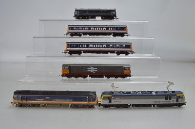 Lot 308 - Hornby Bachmann Diesel and Electric Locomotives  00 gauge (6)
