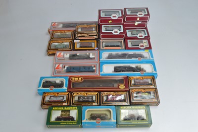 Lot 317 - Airfix Lima Mainline Dapol 00 gauge Locomotives and freight wagons  in original boxes (31)