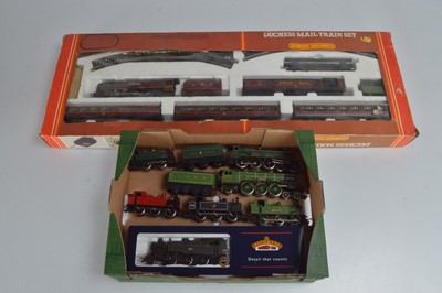 Lot 321 - Hornby Train set 00 gauge with extra Hornby Bachmann Locomotives (8)