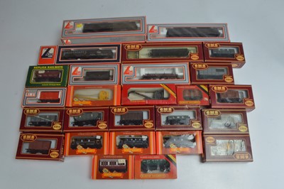 Lot 351 - Airfix Lima Hornby Freight wagons 00 gauge in original boxes (27)