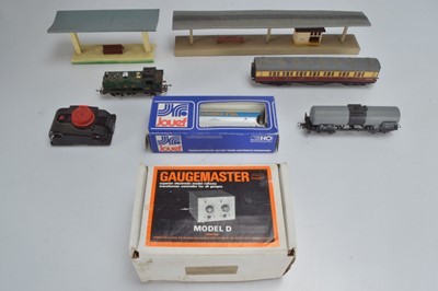 Lot 357 - Hornby Locomotive and coach with H0 gauge wagons and accessories ( small qty in 1 box)