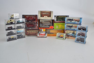Lot 362 - Oxford Corgi EFE and other 00/H0 gauge diecast vehicles in original boxes (25)