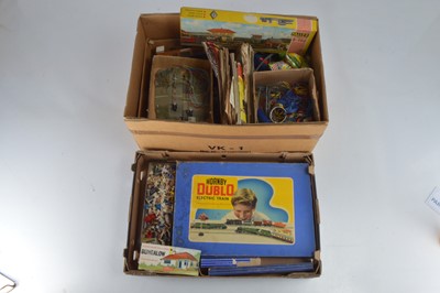 Lot 370 - Marklin Hornby Dublo Faller and other 00/H0 gauge track and accessories (qty in 2 boxes)