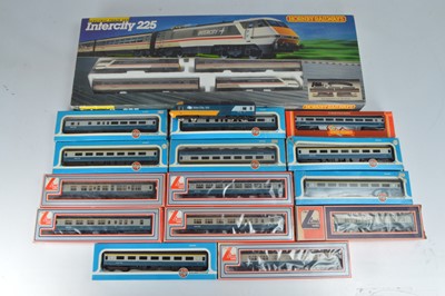 Lot 373 - Hornby Lima Airfix Electric Train set with Coaching stock in original boxes (16)