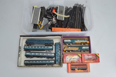 Lot 394 - Hornby Lima and other 00 gauge Locomotives Rolling Stock track and accessories (qty in 1 box)