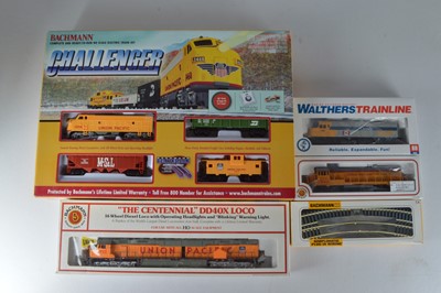 Lot 425 - American HO Gauge Diesel Locomotives Diesel Freight Train Set and Additional Track Pack (5)