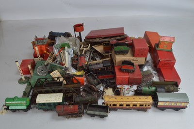 Lot 496 - A qty of Hornby, Marx and similar O gauge Locomotives rolling stock and accessories (3 Boxes)