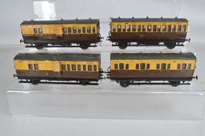 Lot 565 - Four O Gauge kit built GWR 4 wheel coaches