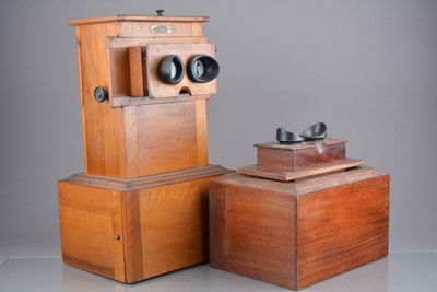 Lot 53 - Unis France Educa Automatic Stereoscope