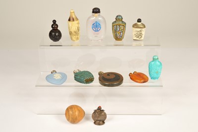 Lot 50 - Twelve Chinese various snuff bottles