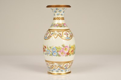 Lot 78 - A first half 20th century porcelain vase