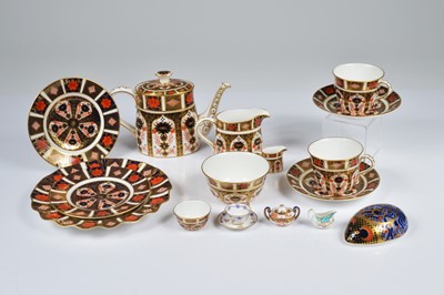 Lot 105 - A collection of Royal Crown Derby porcelain items