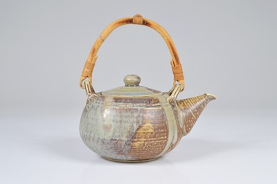 Lot 226 - A British Studio Pottery teapot