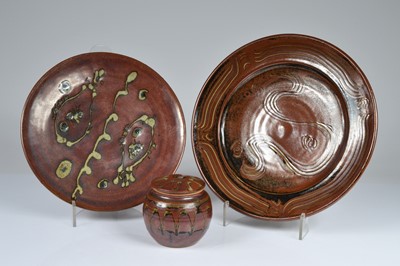 Lot 230 - Winchcombe Pottery