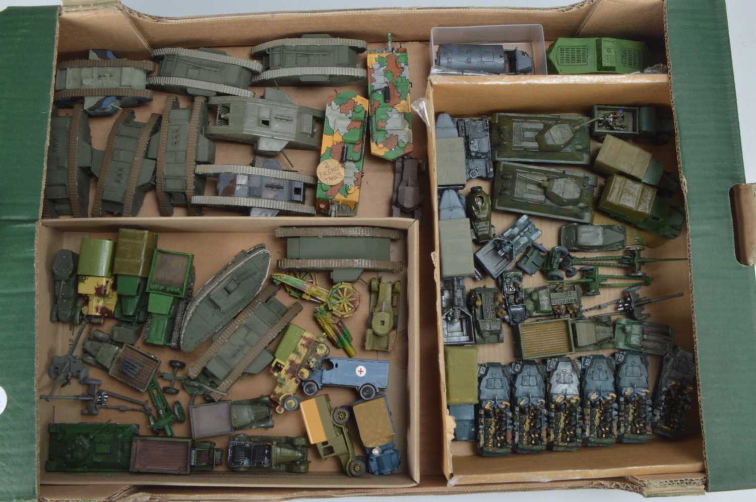 Lot 666 - Large quantity of Wargaming Display Model