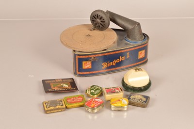 Lot 9 - Toy gramophone