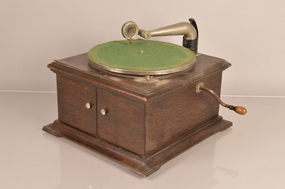 Lot 12 - Hornless gramophone