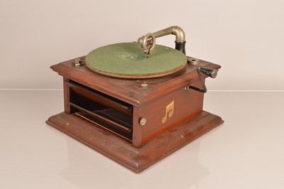 Lot 23 - Hornless gramophone