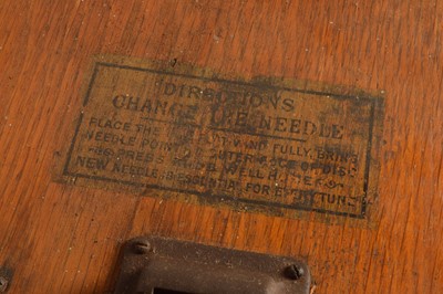 Lot 27 - Coin operated Gramophone