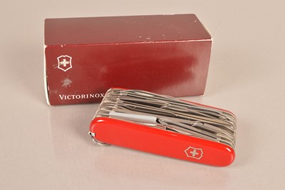 Lot 293 - Victorinox - SwissChamp XL