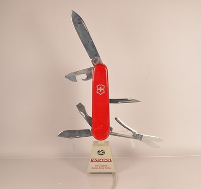 Lot 297 - Victorinox - Mechanical Shop Display