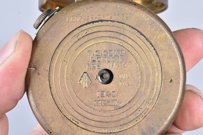 Lot 440 - A WWII T.G.Co.Ltd MkIII pocket compass