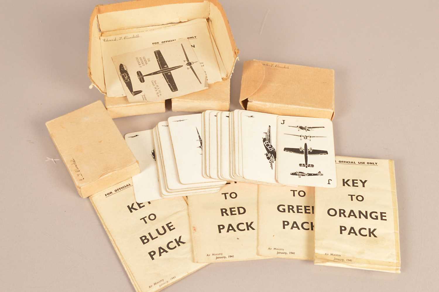 Lot 452 - A set of WWII Air Ministry Aircraft Recognition cards
