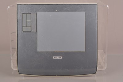 Lot 253 - An Intuos 3 Graphics Tablet