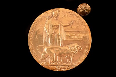 Lot 699 - A WWI Memorial plaque